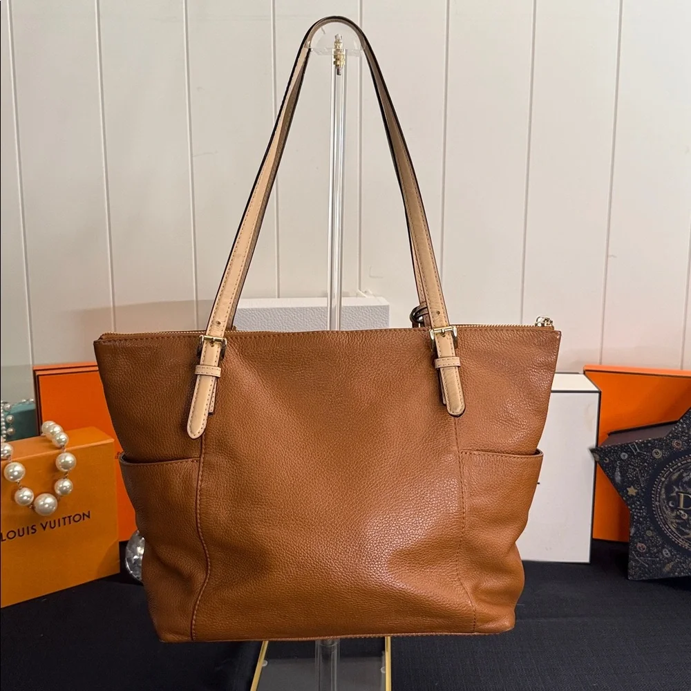 Michael Kors Tan Jet Set Leather Tote - Picture 3 of 11
